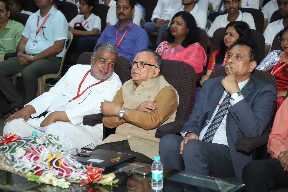 dknmuncr's tweet photo. Dr. K.N. Modi University in collaboration with IIT Ropar inaugurates CPS (Cyber Physical System) Lab.

#DrKNModiUniversity #IITRoparpunjab #UniversityLife #HigherEducation #CareerGrowth #uttarpradesh #delhincr #modinagar #ghaziabad https://t.co/qQm26j9zSl