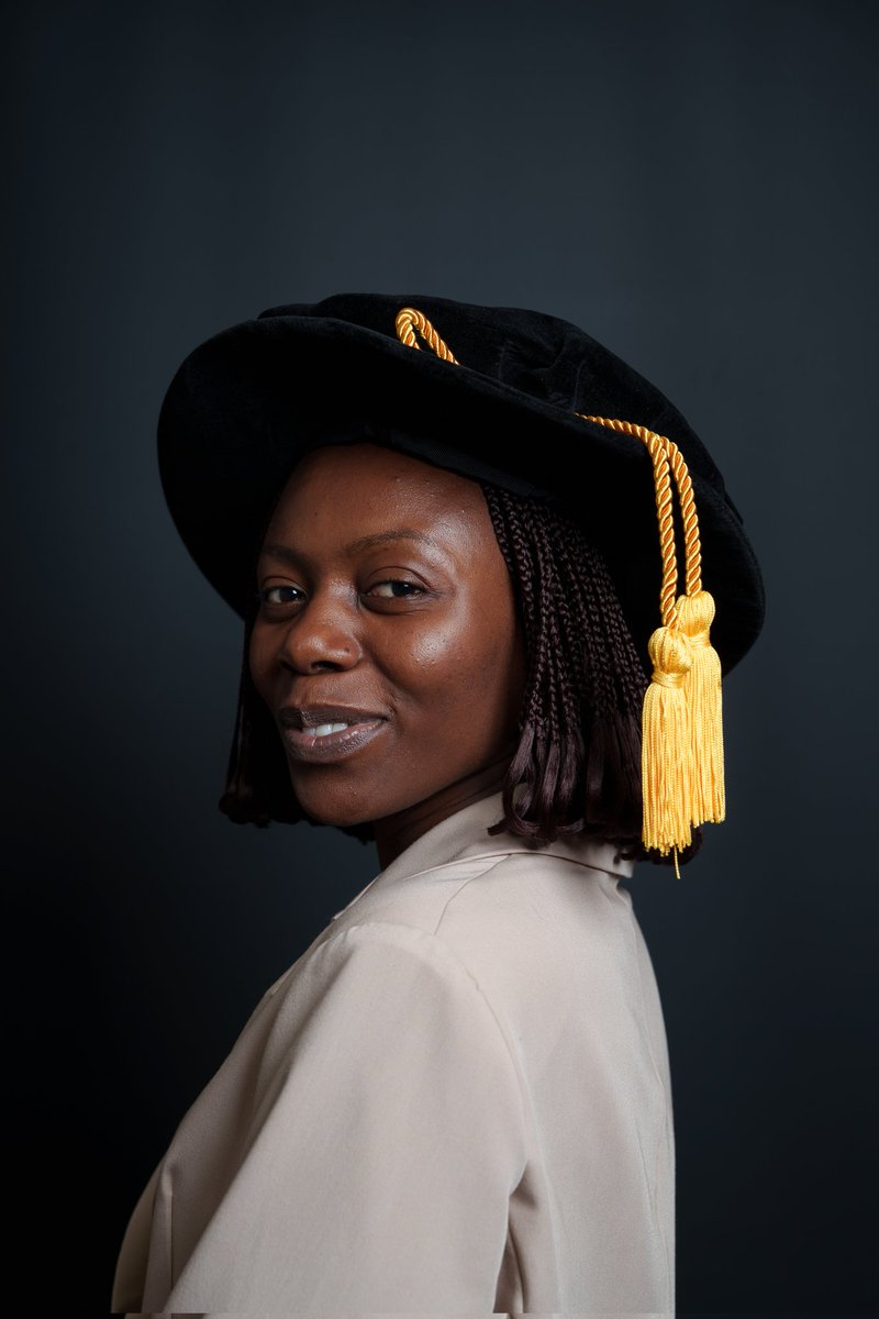 Ebunajobiewe's tweet photo. Happy to celebrate my PhD completion! My thesis focused on the development of sustainable strategies for the control of plant-parasitic nematodes using plant derived essential oils. Thanks to all institutions, networks and people that helped me grow🌱. To new beginnings!!🎓🎉🙌🏾 https://t.co/gW9VtQwufZ