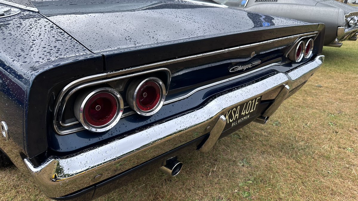 trampslikeus67's tweet photo. As itβs #TailEndTuesday you need to pick your fighter from this little lot ππ₯°ππ₯°
Lochore Meadows Sunday π
#ClassicCar #ScotlandΒ Β #Summer #V8 https://t.co/OwGtW4DySi