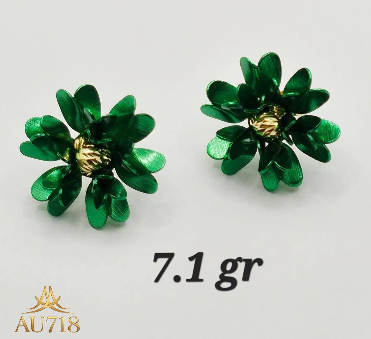 au718goldstore's tweet photo. Not just earrings—wearable art. 🌹💚💜
Make a bold statement with our luxurious rose collection, where elegance meets perfection.
✨ DM to order.
#AU718 #LuxuryJewelry #ElegantWomen #GoldCollection #PremiumStyle #JewelryLover https://t.co/4TDSQ3NaR6