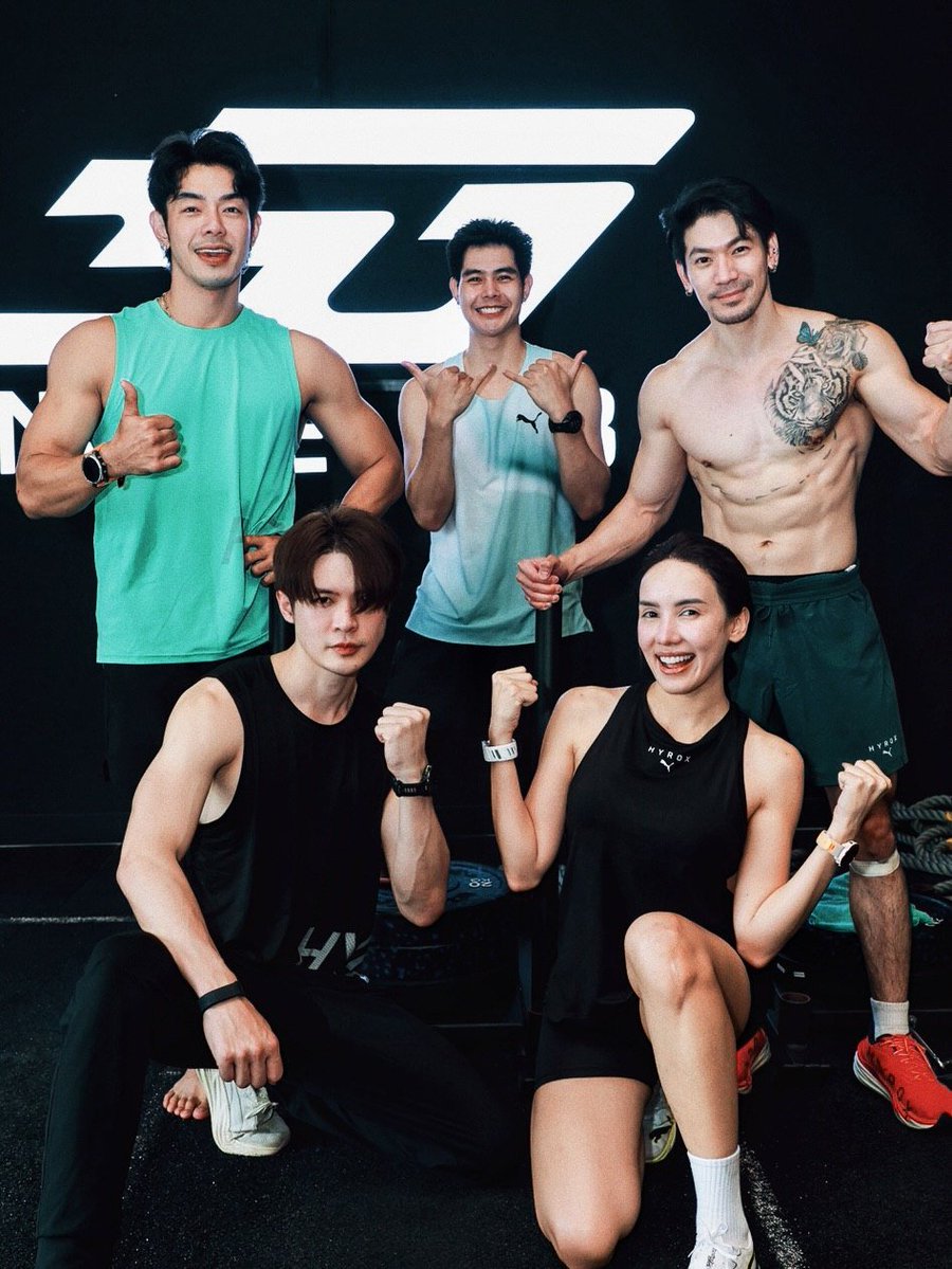 cAlex_BillyBabe's tweet photo. When words match actions... That's Billy 🔥💪🤍✨️
@bbil1ypn
IG: Bbil1ypn / update
I JUST DON'T TALK , I DO IT
.
.
.
.
#PUMAxHYROX
#PUMATH
#PUMATRAININGCAMP26
🔗https://t.co/RFjq09YxPX https://t.co/qot8jSdCpT
