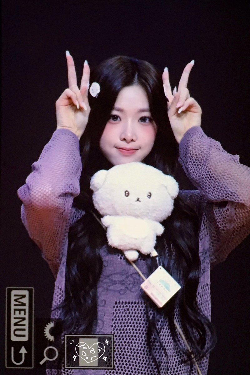 pure_nien's tweet photo. She's so cute https://t.co/yDMsk8hd4F