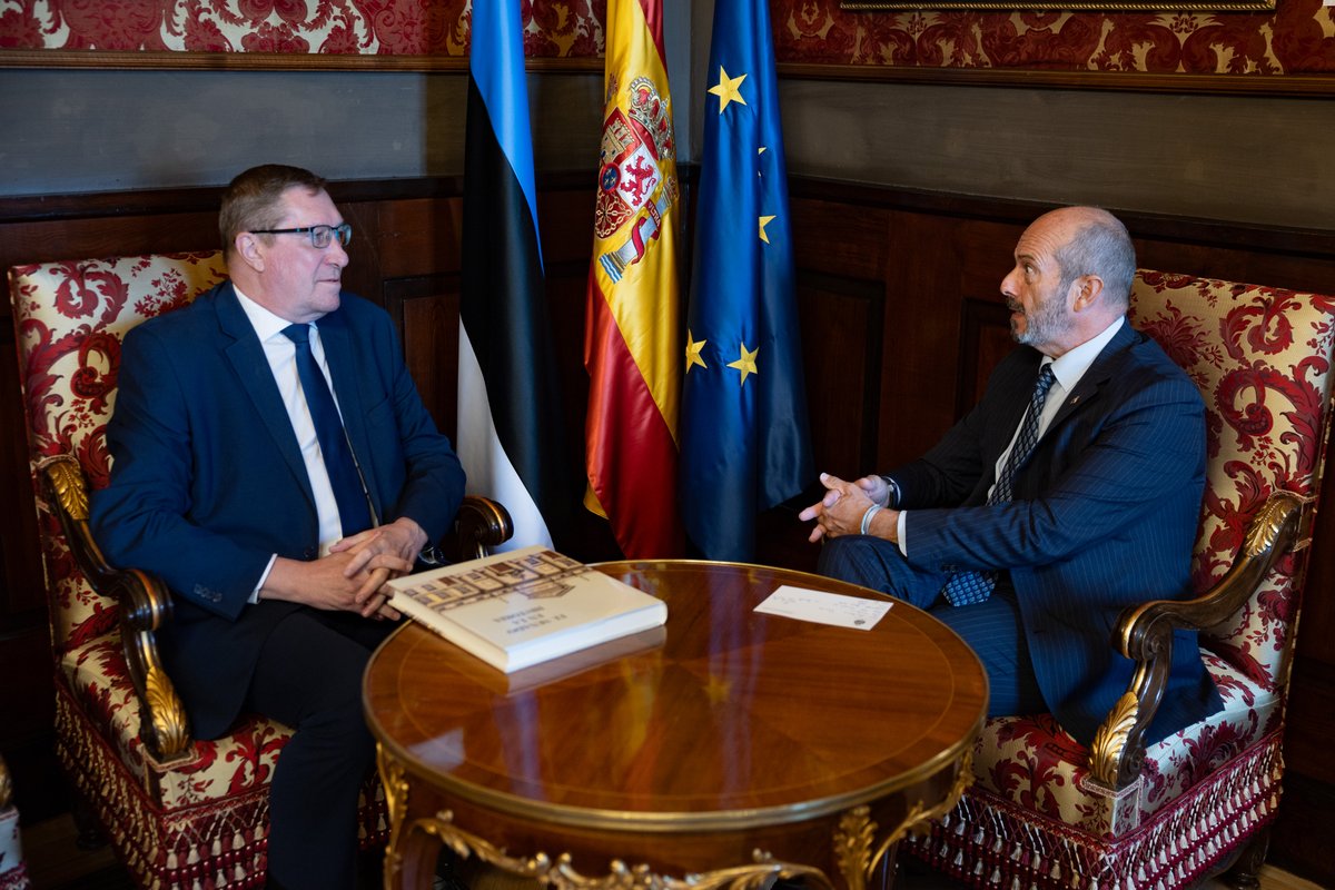 Senado de España tweet media