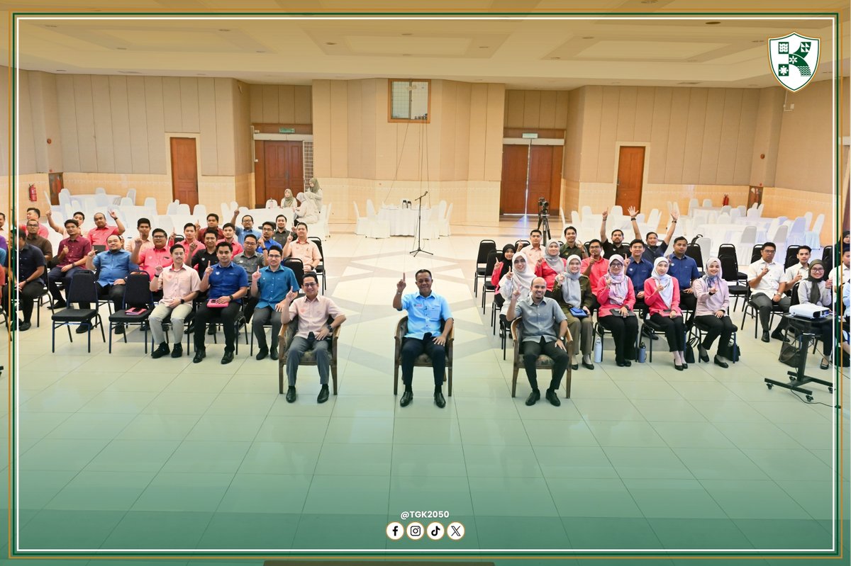 TGK2050's tweet photo. The Greater Kedah Secretariat organised an engagement session with Kedah Civil Servants on 27 July 2026, followed by a briefing and site visit to DELAPAN SBEZ in Bukit Kayu Hitam, Kedah.

#TheGreaterKedah #EmpoweringLives https://t.co/eChTgY5o8q