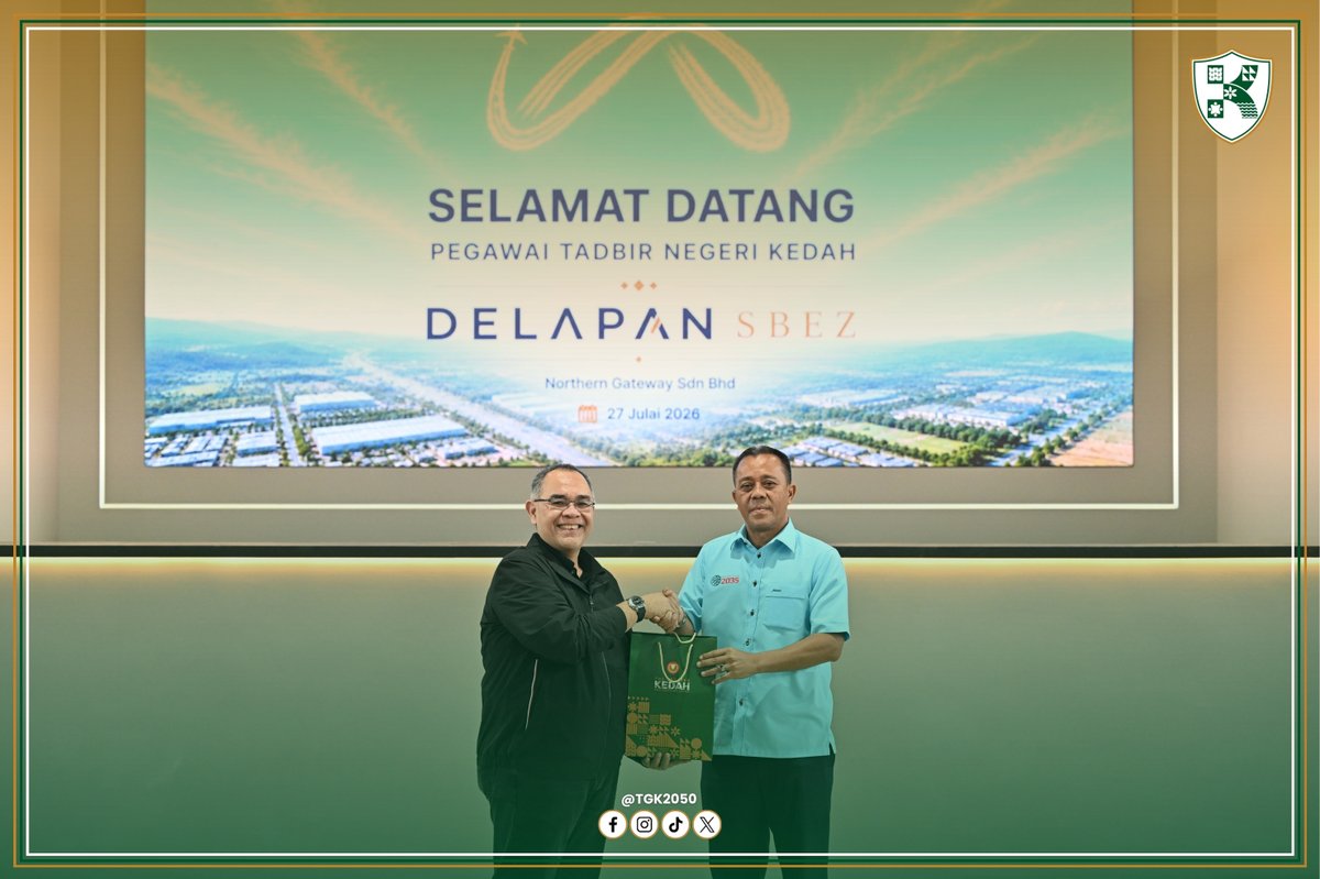 TGK2050's tweet photo. The Greater Kedah Secretariat organised an engagement session with Kedah Civil Servants on 27 July 2026, followed by a briefing and site visit to DELAPAN SBEZ in Bukit Kayu Hitam, Kedah.

#TheGreaterKedah #EmpoweringLives https://t.co/eChTgY5o8q