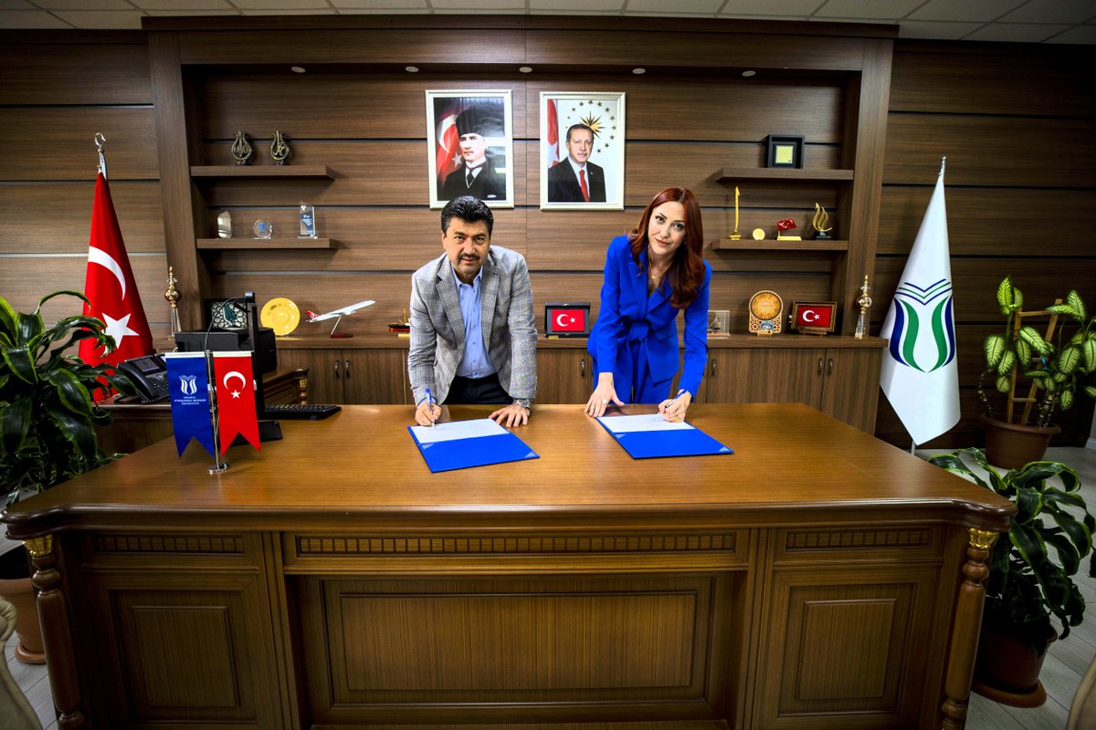SubuOfficiall's tweet photo. Üniversitemiz ve Azerbaycan Cumhuriyeti'nde faaliyet gösteren Zaqatala Devlet İdareetme ve Teknoloji Koleji arasında akademik, kurumsal ve uygulamaya yönelik iş birliği için bir çerçeve oluşturmak amacıyla mutabakat zaptı imzalandı. 

Detaylar 👇
🔗 https://t.co/QlEXh6hHQM https://t.co/OmFgUFfKJQ