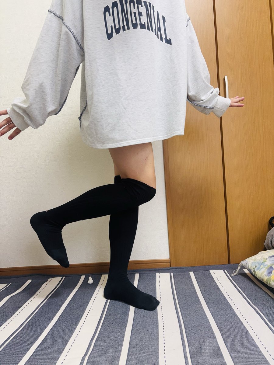 4Aona's tweet photo. なんか痛いと思ったら指にDeepな傷あっててやばい https://t.co/NwEvWYlbYu