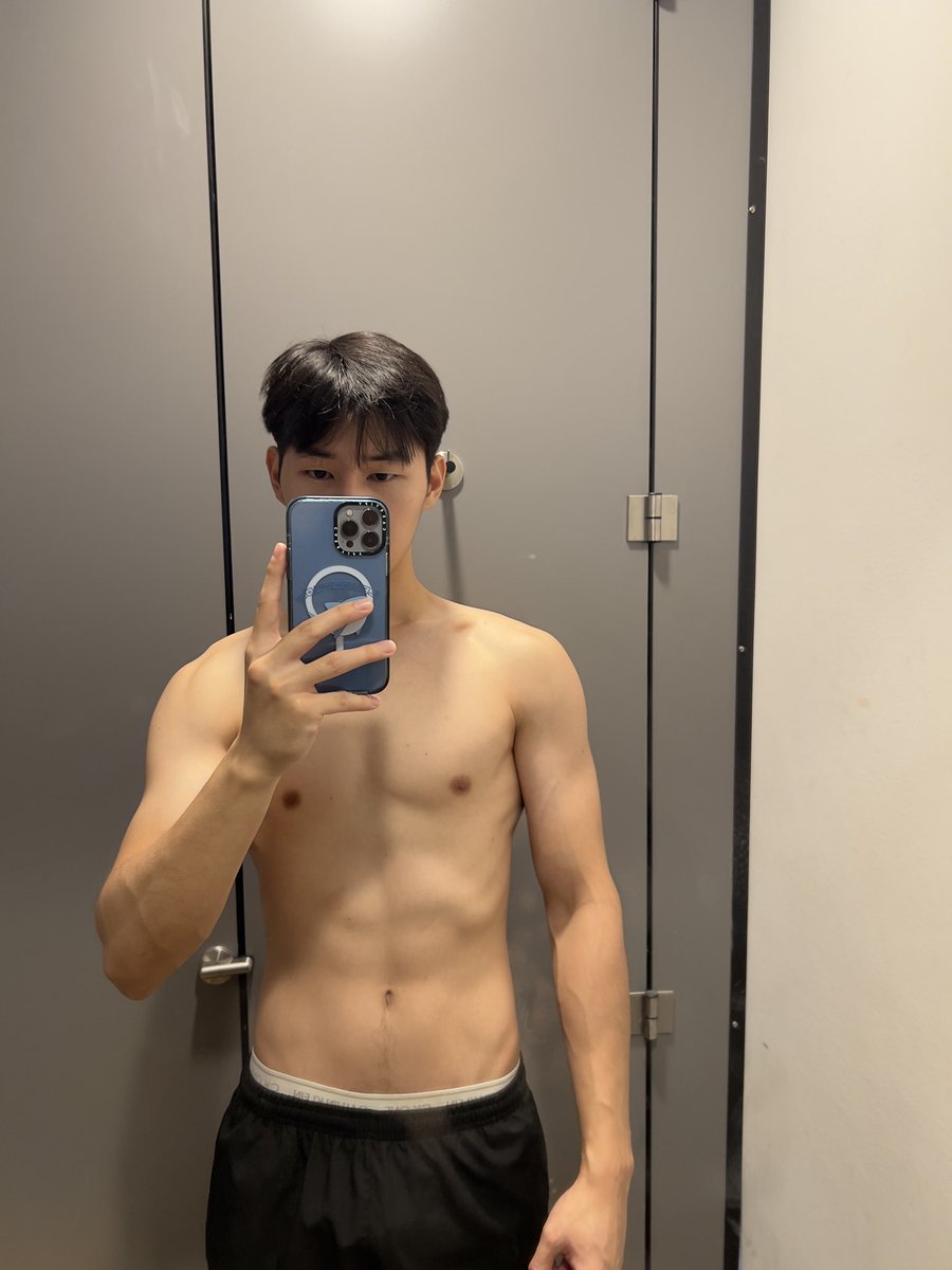 sgxsky_'s tweet photo. hi https://t.co/jHf5I5cxZV