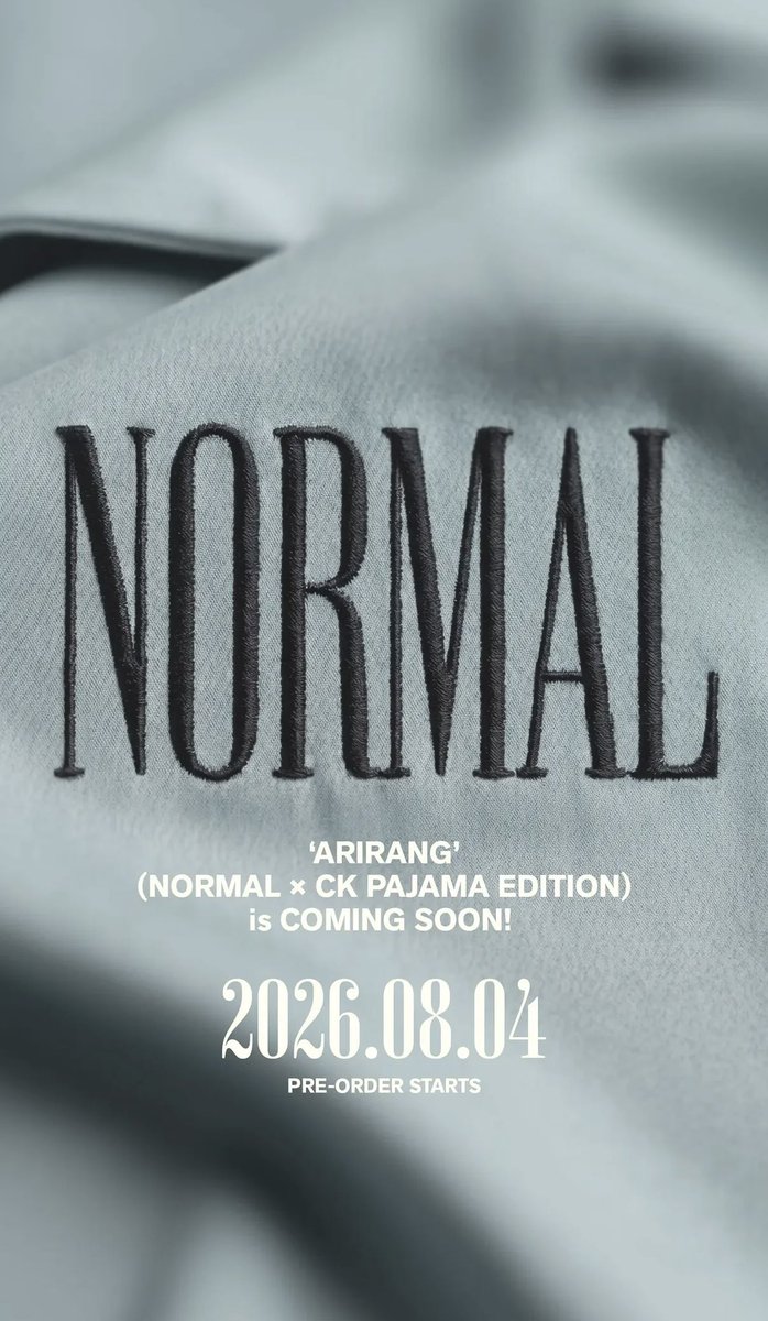 BTS_613Ari's tweet photo. BTSとカルバン・クラインのコラボ限定コレクションが発売決定！！

📍発売日：2026年8月4日(火)
https://t.co/70JX5a4JPo

バンタンがカルバン・クラインと初コラボした限定コレクション「ARIRANG × CK PAJAMA EDITION」が発表されました。
『NORMAL』をテーマにしたパジャマが新発売されます😭💜 https://t.co/WB2k43uBsC