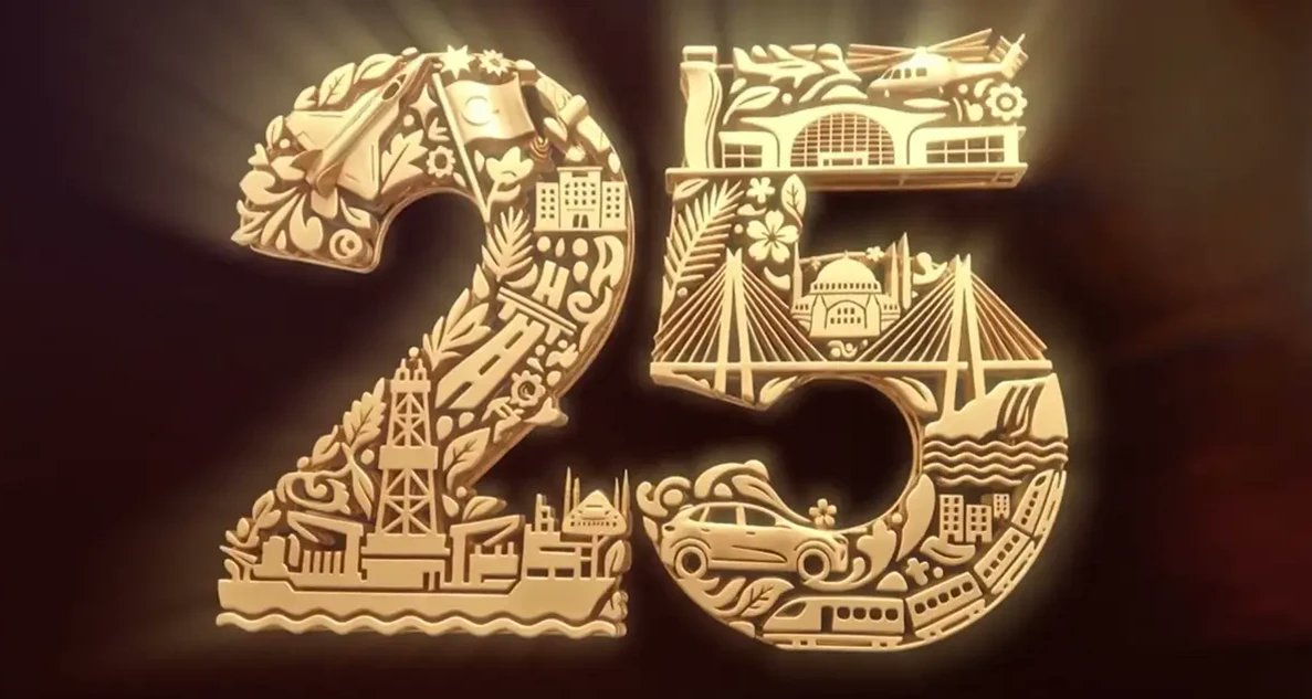 yenisafak's tweet photo. AK Parti'nin 25. kuruluş yıl dönümüne özel hazırlanan logoda 13 figür yer aldı:

▪️ Yavuz Sultan Selim Köprüsü

▪️ İstanbul Havalimanı

▪️ Gökbey Helikopteri

▪️ Ayasofya Camii

▪️ Togg

▪️ Yüksek Hızlı Tren

▪️ Türksat Uyduları

▪️ Yerli Savaş Uçağı Kaan

▪️ Şehir Hastaneleri

▪️ Yerli sondaj gemileri

▪️ Otoyollar/üst geçitler

▪️ TOKİ projeleri

▪️ Barajlar

🔗 https://t.co/24jtt8CSYX
