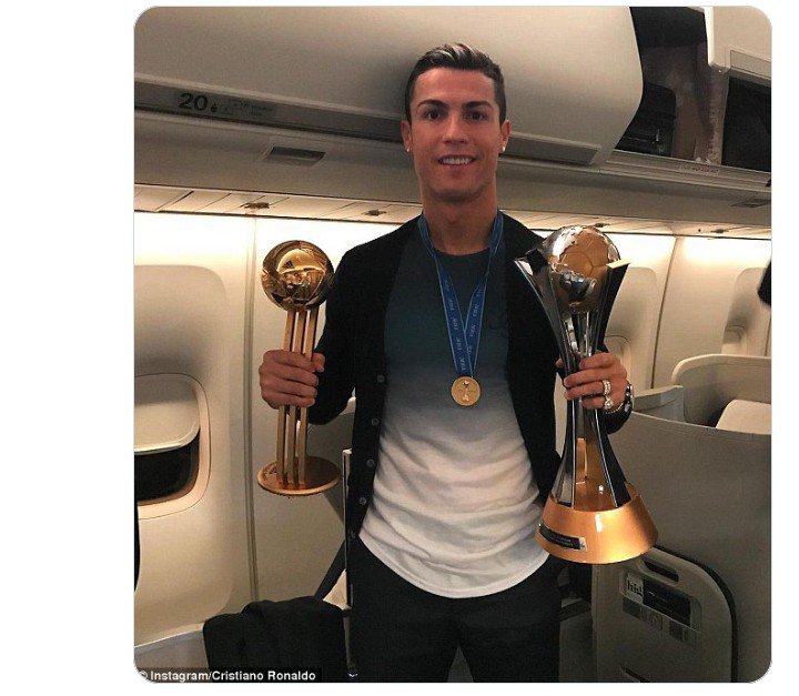 Mhansur7's tweet photo. @Agbelesebi11031 @Sheikhoooom @40 Show me pessi posing with these and I will deactivate my account 🤡🤡 https://t.co/2WmVfemmqo