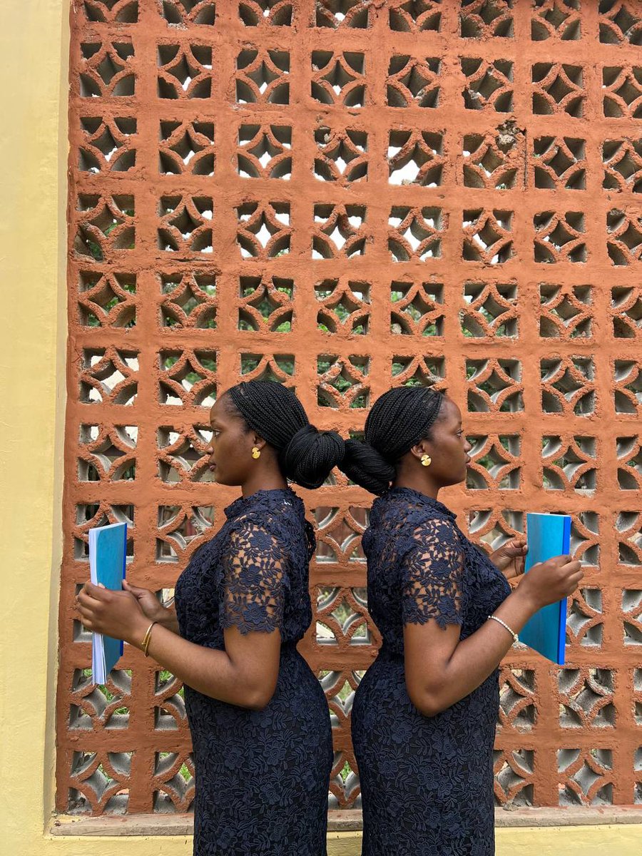 Pixie_twinnie's tweet photo. Final defence✅✅
B.NSc Nursing science 👜 https://t.co/FLyHZXzz7Y