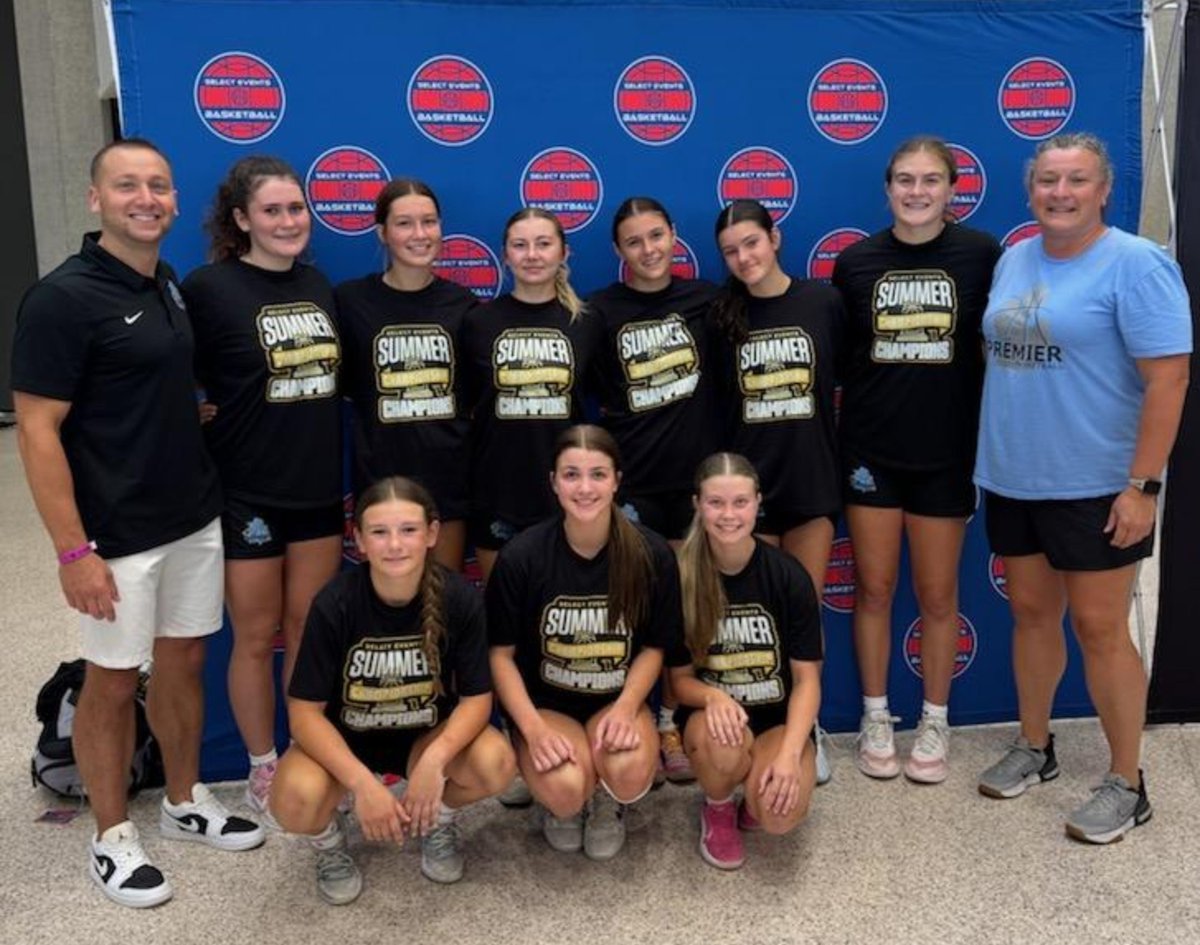 MIpremierbball's tweet photo. Outstanding season for 2029 E40 Dean! 6-0 this weekend in Louisville and champs of their division! Their defense sets them apart! Relentless and on point at all times!Ended the season 31-8 and on a 10 game win streak! Nothing but opportunity in their future. @MPremierE402029 https://t.co/KUzELSst1J