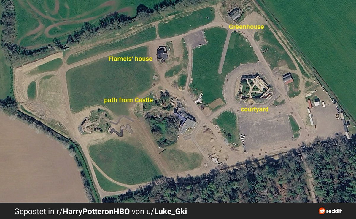 Wizarding_Press's tweet photo. New satellite images of the HBO #HarryPotter set have surfaced!

Recent satellite images reveal tjr objects: 
the greenhouse, Hagrid's hut
 the Quidditch pitch and more..👀⚡️ https://t.co/sFLaW88cYO