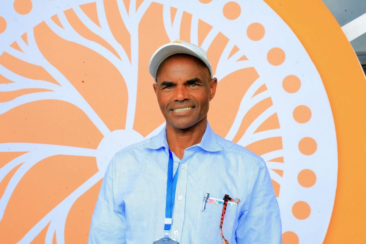 GazettePlusET's tweet photo. Former #Ethiopian legend athlete Belayneh Dinsamo urges #armed_groups in #Tigray, #Amhara &amp; #Oromia to lay down their weapons and join the #National_Dialogue. “No country has achieved lasting peace through war. Let us resolve our differences through dialogue.” https://t.co/sbIqmoQbPa