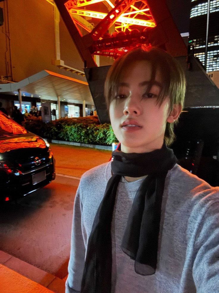 eojmseonghyeon's tweet photo. ⋮ ⌗ ┆𝓐 Little Roadside Rᰔmance 🌉 https://t.co/JfrcJcH148