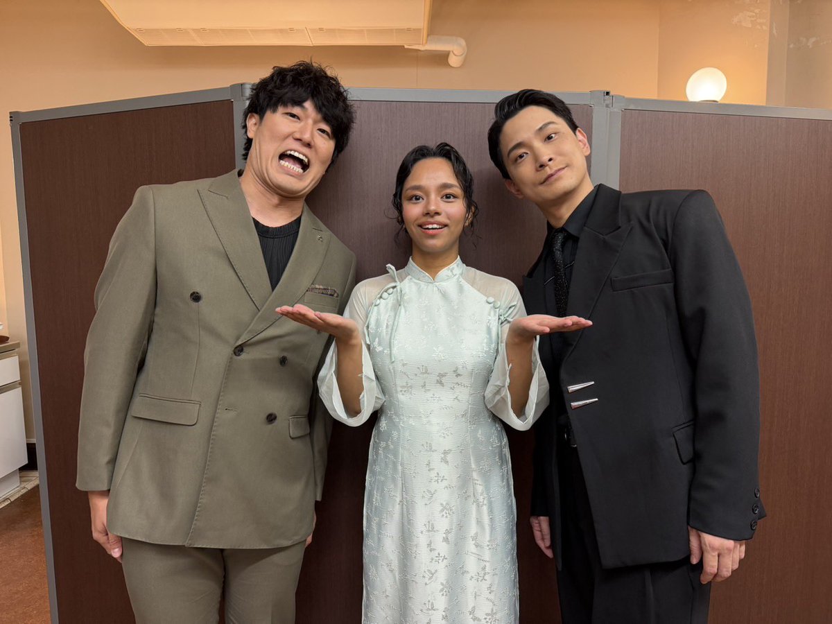 Kyui_0227's tweet photo. 『Miss Saigon』から聴く世界 ―トーク＆歌唱イベント―

お越しくださった皆さまありがとうございました！
麻生享志さんからたくさんのお話を聞かせていただき、僕たちにとっても実りある時間になりました。

本日お越しになれなかった皆さまも劇場でお待ちしております！ https://t.co/13sBZ98bl7