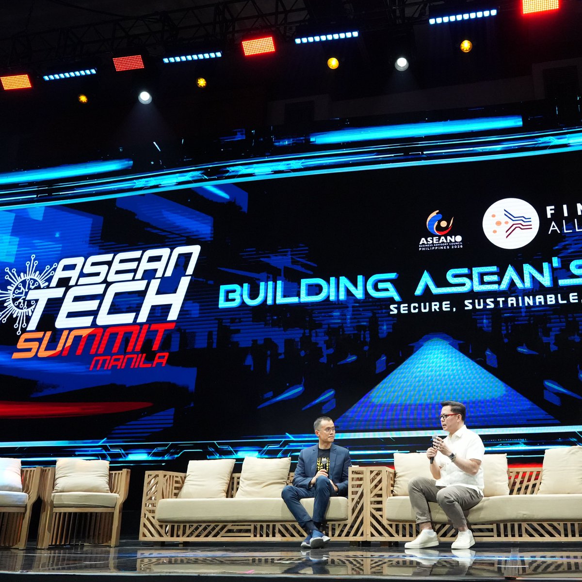 Abrlien's tweet photo. Speaking at the ASEAN Tech Summit Manila 2026 in the Philippines 🇵🇭#Binance founder @cz_binance called for crypto license passporting across ASEAN

Under the proposal, a company licensed in one member state could expand into others through a simplified approval process instead of applying from scratch.

CZ said the technology is simple, while the real challenge is political and regulatory coordination.

Such a framework could lower compliance costs, increase competition and make crypto and stablecoin services more accessible across the region