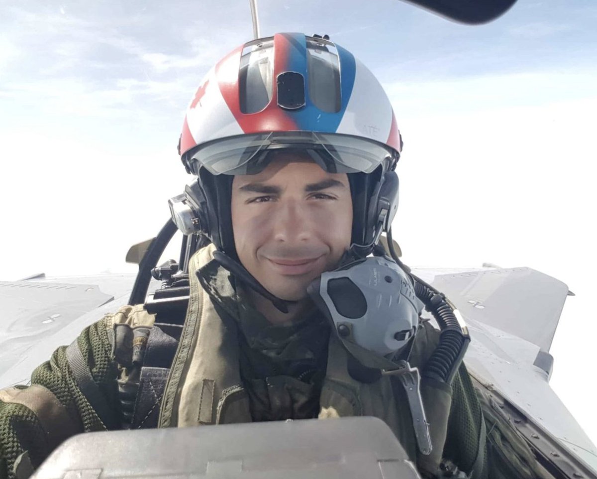 information360_'s tweet photo. 🇫🇷🇨🇳✈️ FLASH | Pierre-Henri Chuet mis en examen dans une enquête liée à la Chine.

L’ancien pilote de Rafale de l’aéronavale française est notamment poursuivi pour « intelligence avec une puissance étrangère » et « livraison d’informations à une puissance étrangère ». 🕵️ https://t.co/rH9Z5FgYaC