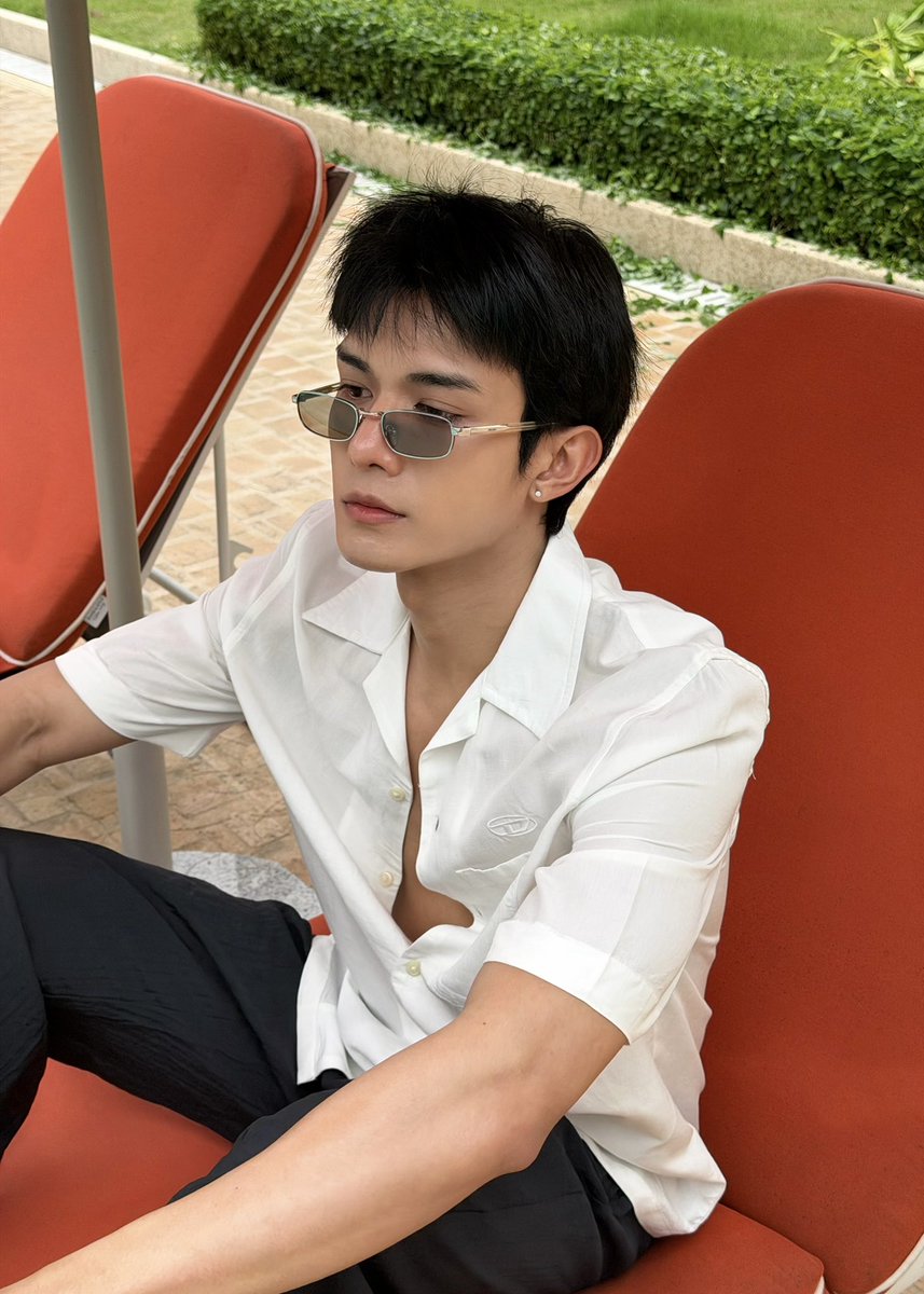netsiraphop's tweet photo. 🧡🌴 #netsiraphop https://t.co/u3zm6riZra