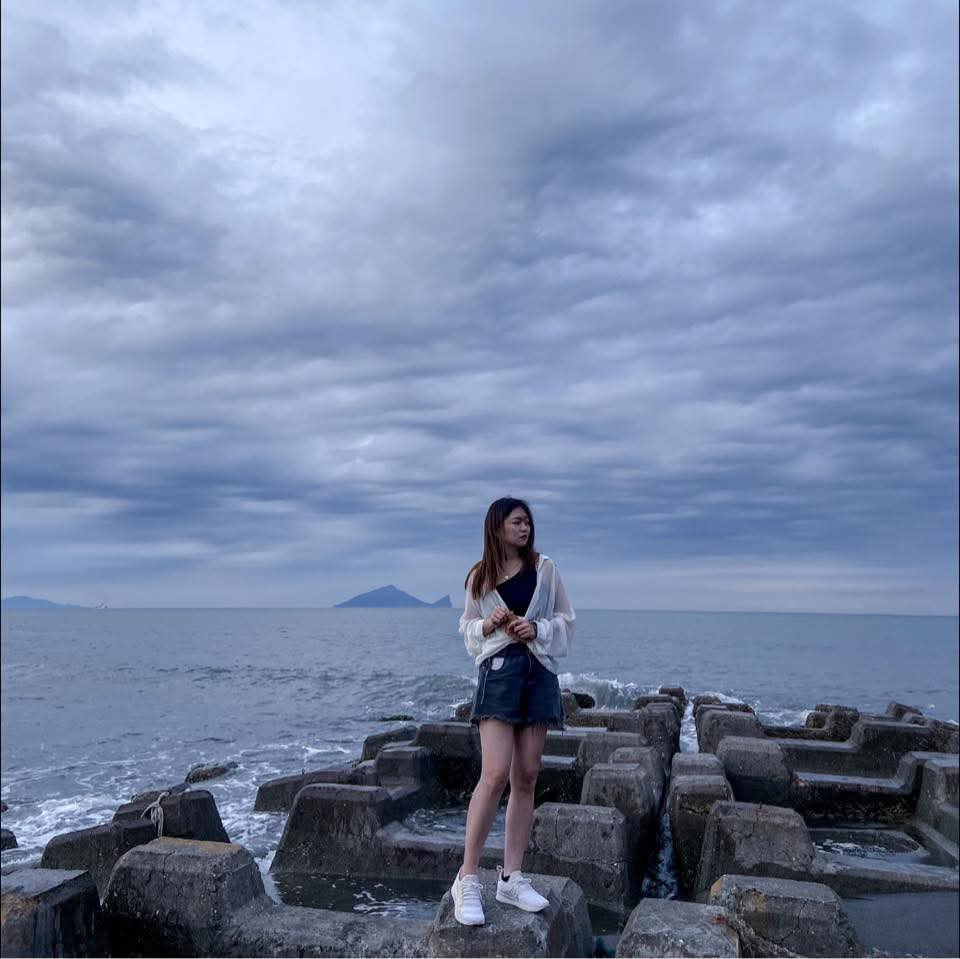 afu31975's tweet photo. 人與人相處全憑一顆心
情與情之間全靠一個真
人世間往往都忘了如何
與人相處有句話說患難
見真情是一樣的道理 https://t.co/L6jVxBKozr