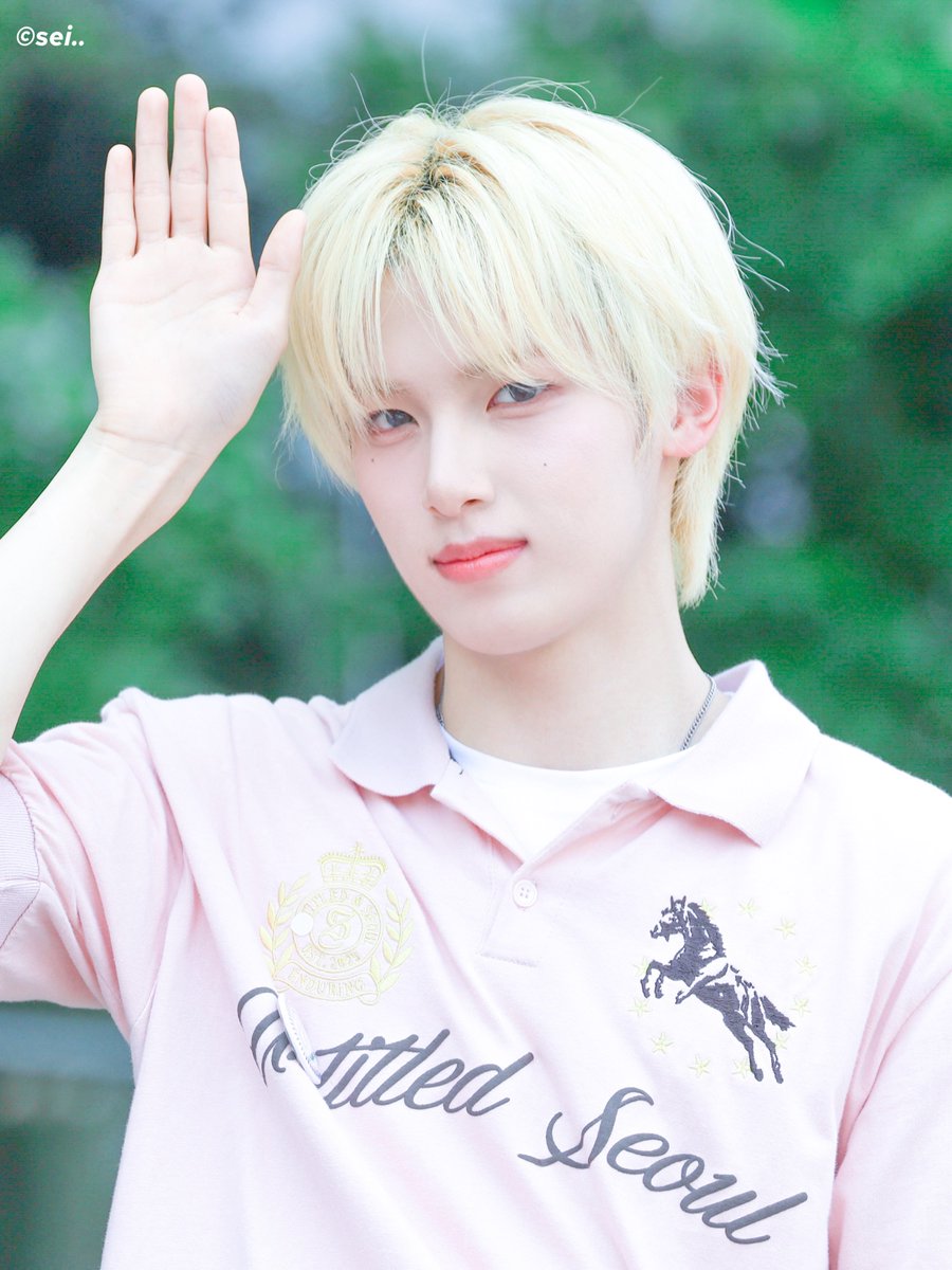 satis_wav's tweet photo. 260728 더쇼 미팬 #마사토 
천사토끼 🪽
#VAYONN #베이온 #MASATO https://t.co/6HF5oxNuEq