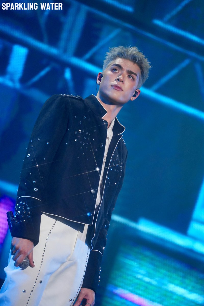 spark_wtr's tweet photo. Absolutely illegal🫡

#JossGawinConcert 
#JossWayar https://t.co/5qlml6N4xe