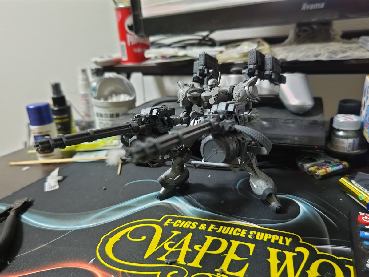 warjunkie085's tweet photo. 銃身が焼け付くまで撃ち続けてやるぜ https://t.co/1YIoSE3oCA