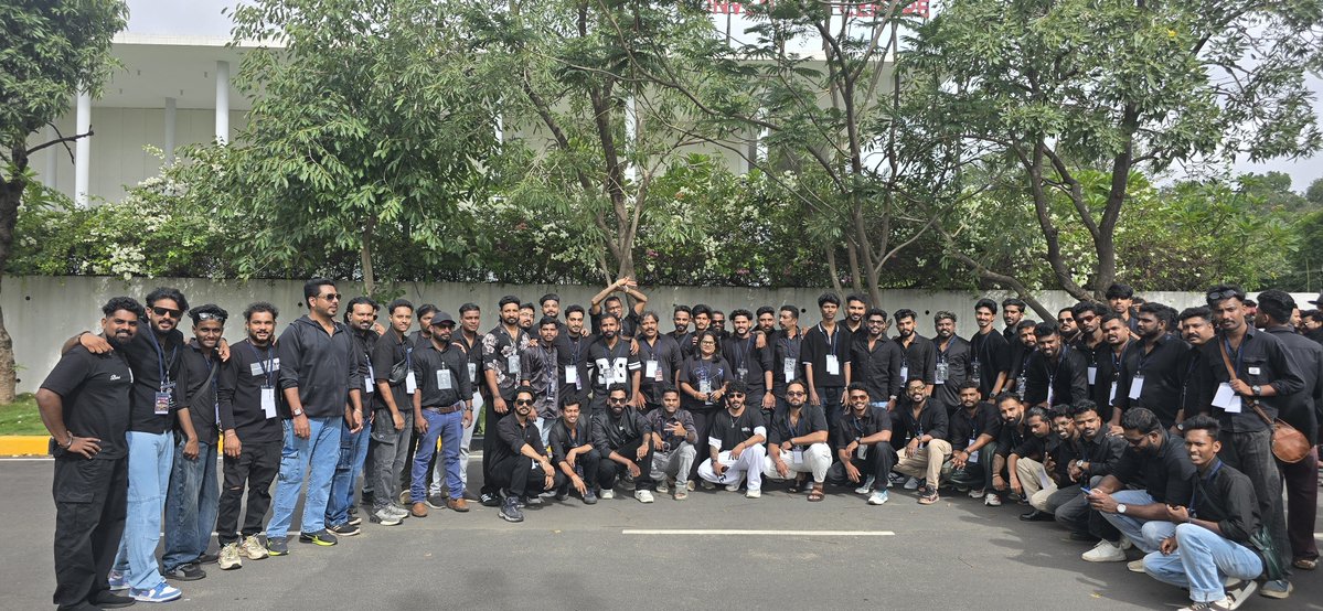 afwa_online's tweet photo. From Kerala to Hyderabad 😍 #MalluArjun Fans making their mark at the #AAFA Annual Summit 2026🔥

@AlluArjun #AlluArjun https://t.co/kG7PbE7gdo