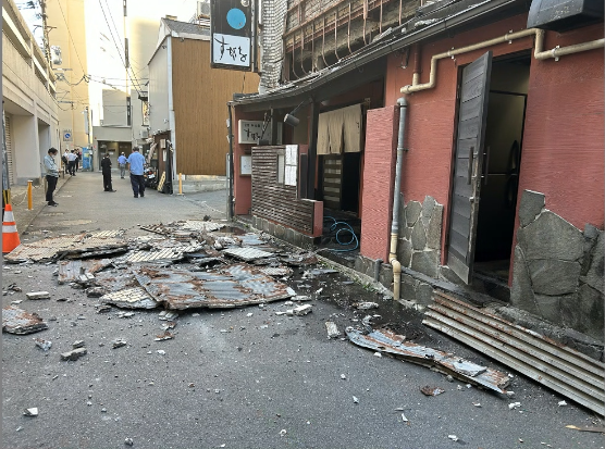 prensagrafica's tweet photo. Un fuerte terremoto de magnitud 7,1 sacudió este martes la zona de Kumamoto, en el sur de Japón, provocando además una alerta por tsunami, según datos de la agencia meteorológica japonesa (JMA). Foto LPG/Efe https://t.co/RlHR4kdVar