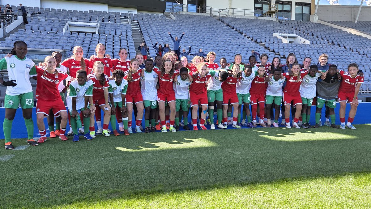 ascentsoccer's tweet photo. Rey Cup Runners-up ๐ฅ
Our girls put up more than a fight against the mighty @FCBfrauen ๐ฉ๐ช
Another incredible milestone for our girls as they continue to achieve new heights on the world stage ๐
#risetothetop https://t.co/UfZb3zwu6X