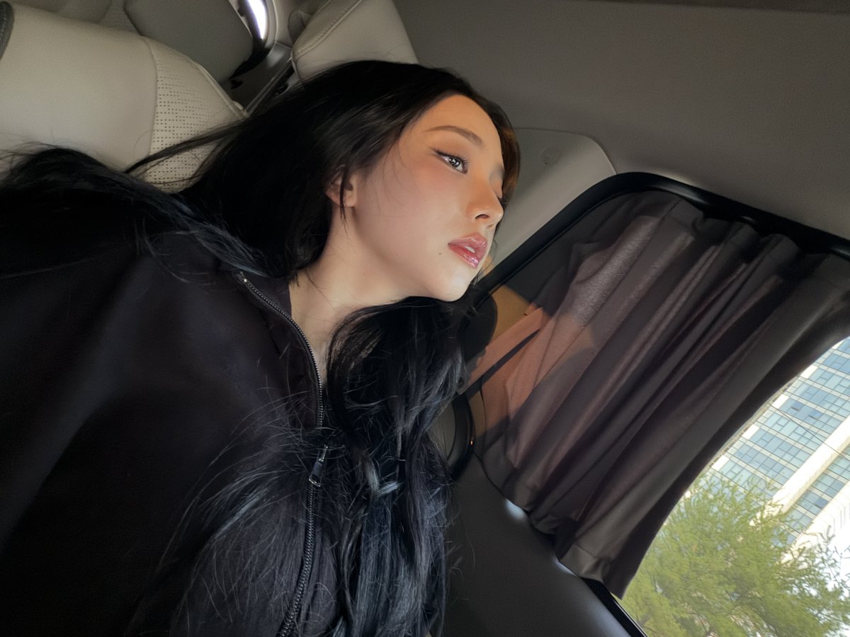icurina's tweet photo. karina and this gay ass angle https://t.co/reUlCAUVnm
