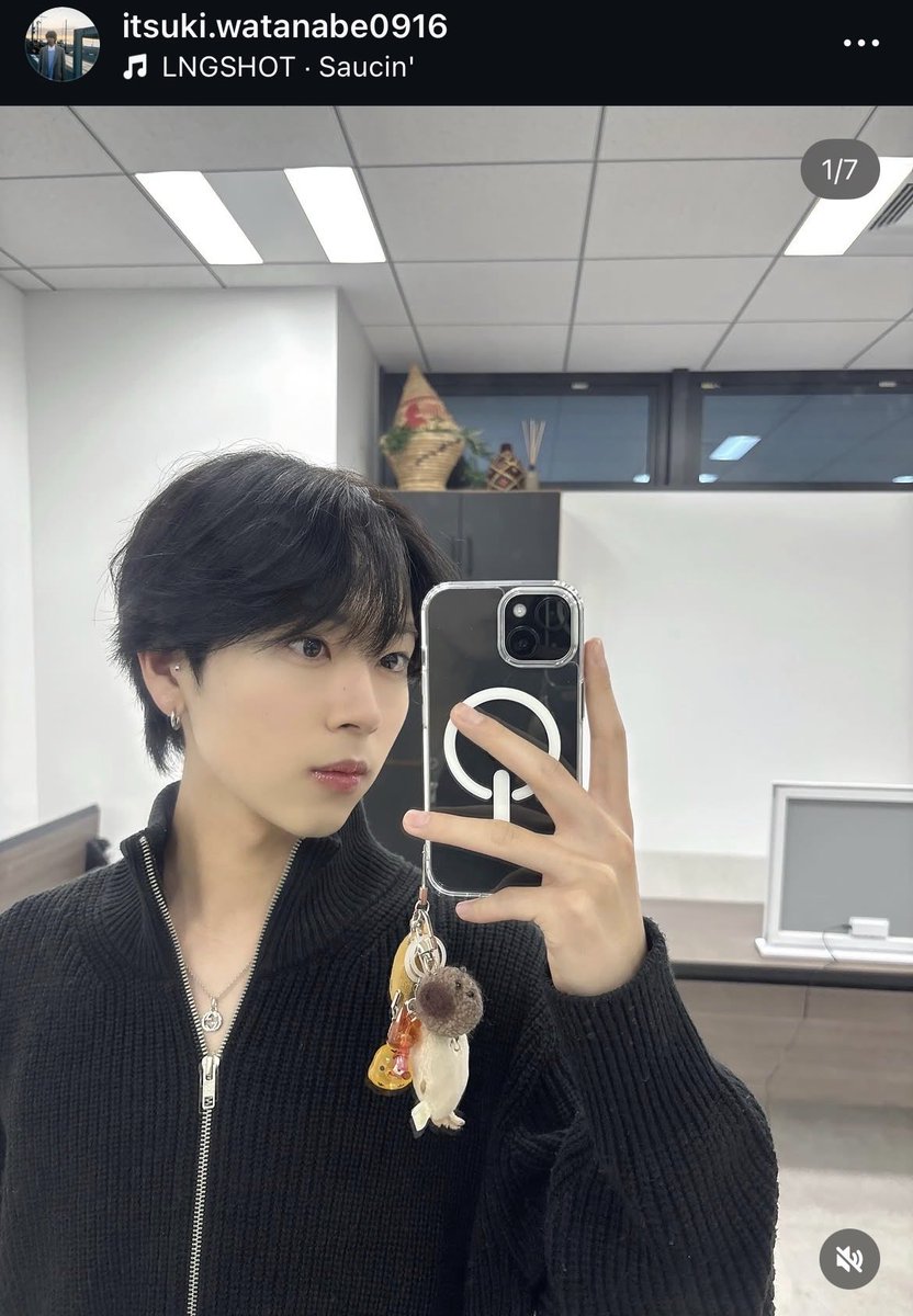 1_pika_'s tweet photo. 井汲大翔くんの謎背景→樹くんと同じ背景→所属事務所TRUSTAR→所属俳優御用達の背景
https://t.co/i0juO9gvbR https://t.co/YMT2H14YeP