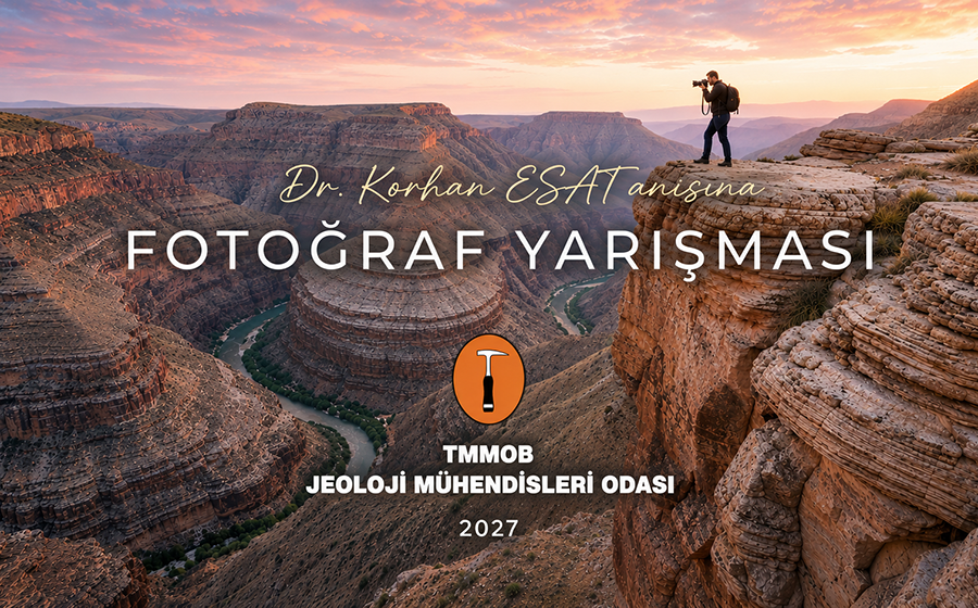 tmmobjmo's tweet photo. DR. KORHAN ESAT ANISINA "DOĞA VE JEOLOJİ" TEMALI FOTOĞRAF YARIŞMASI DÜZENLENİYOR

Odamız tarafından, yerbilimlerine önemli katkılar sunan akademisyen meslektaşımız Dr. Korhan Esat`ın anısını yaşatmak amacıyla "Dr. Korhan Esat Anısına `Doğa ve Jeoloji` Temalı Fotoğraf Yarışması" düzenlenecektir.

Yarışmanın konusu; jeolojik oluşumlar, jeomorfolojik yapılar, kayaçlar, mineraller, fosiller, doğal afetler, su kaynakları, iklim, kuraklık ve yerbilimleriyle ilişkili doğal çevre unsurlarını estetik bir bakış açısıyla yansıtan fotoğraflardır. Yarışma ile doğa ve yerbilimleri arasındaki güçlü bağın sanat aracılığıyla görünür kılınması, Dr. Korhan Esat`ın anısının yaşatılması ve yerbilimlerine yönelik toplumsal farkındalığın artırılması amaçlanmaktadır.

Odamız, geçmişten bugüne düzenlediği fotoğraf yarışmalarıyla yerbilimlerinin sunduğu eşsiz doğal güzelliklerin görünür kılınmasına katkı sağlamış; meslektaşlarımızın bilimsel bakış açısını estetikle buluşturan özgün eserlerin ortaya çıkmasını teşvik etmiştir.

Katılımcıların, yerbilimlerinin estetik, yapısal ve düşünsel zenginliğini yansıtan, doğanın benzersiz ayrıntılarını ön plana çıkaran fotoğraflarla yarışmaya katılmaları beklenmektedir. Finale kalan eserler, Dr. Korhan Esat`ın uzun yıllar emek verdiği 79. Türkiye Jeoloji Kurultayı kapsamında sergilenecektir.

Yarışmada birinci, ikinci ve üçüncü olan katılımcılara başarı plaketi takdim edilecektir. Ayrıca dereceye giren yarışmacılara, Kurultay Haftası kapsamında düzenlenecek Jeoloji Gecesi`ne çift kişilik davetiye ile dereceye giren fotoğrafların yer aldığı 2027 yılı takvimi, TMMOB Jeoloji Mühendisleri Odası 2027 ajandası, Oda logolu kalem, buff ve çanta armağan edilecektir.

Yarışmanın ödül töreni ve sergi açılışı, 79. Türkiye Jeoloji Kurultayı programı kapsamında gerçekleştirilecektir. Ödül törenine ilişkin tarih, saat ve yer bilgileri Odamız tarafından ayrıca duyurulacaktır.

Yarışma Takvimi:

"Dr. Korhan Esat Anısına `Doğa ve Jeoloji` Temalı Fotoğraf Yarışması" süreci aşağıdaki takvim doğrultusunda yürütülecektir:

Yarışmanın ilanı:
28 Temmuz 2026

Başvuruların başlaması:
28 Temmuz 2026

Son başvuru tarihi:
21 Eylül 2026

Seçici Kurul değerlendirmesi:
2 Ekim 2026

Sonuçların ilanı:
16 Ekim 2026

Ödül töreni ve sergi açılışı:
79. Türkiye Jeoloji Kurultayı kapsamında

Sergi süresi:
Organizasyon tarafından duyurulacaktır..

Yarışmaya katılmak isteyenler, eserlerini fotografyarismasi@jmo.org.tr e-posta adresine gönderebileceklerdir.

https://t.co/6SvUId2zto