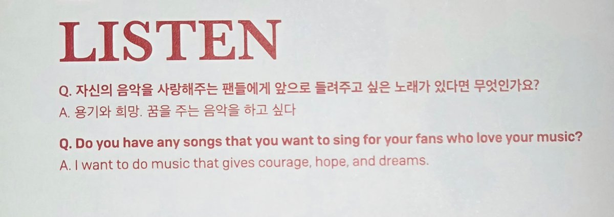 yoni_nai's tweet photo. 👤자신의 음악을 사랑해주는 팬들에게 앞으로 들려주고 싶은 노래가 있다면?
🐱용기와 희망, 꿈을 주는 음악을 하고 싶다.

너는 힘든 순간에도 희망은 있다고 말했고
그 모든 것이 나의 잘못이 아니라고 말했지
지금도 너는 어둠에 가려진 용기를 믿으라 하지

#SUGA #슈가 #방탄소년단슈가 https://t.co/d6Wu9i4hRx
