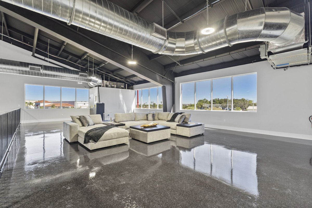 DavidRBart79833's tweet photo. 💎 Naples Luxury Motor Suites – Exclusivity, Elevated
📍 Minutes from Downtown Naples | Only 4 Remain
For those who collect more than just cars — you collect experiences, security, and space that matches your lifestyle.
For more photos: https://t.co/2E8sn31kA1 https://t.co/4bZwVR4qMZ