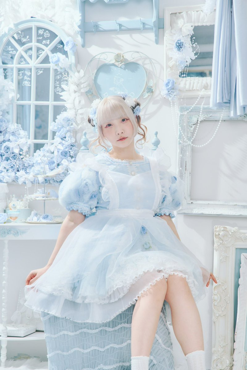 mo_younapi's tweet photo. atelier renard（アトリエ・レナード）さんが2周年を迎えて作られた新しいヘアサロン【salon de renard】さんのレセプションパーティに行ってきました🩵

超かわいい空間の美容院なの、とっても素敵✨
おでかけ前にヘアセットしてもらいにいくのも良さそう https://t.co/ejgiRLJ5RY