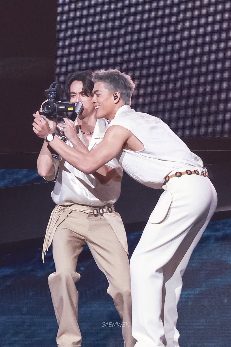 gaemwen_'s tweet photo. 260726 JOSS GAWIN HEAT &amp; BEAT CONCERT

📹

#JossGawin  #จอสกวิน
#JossWayar  #GawinCaskey
#JossGawinConcert https://t.co/Ag4b9UvJaI