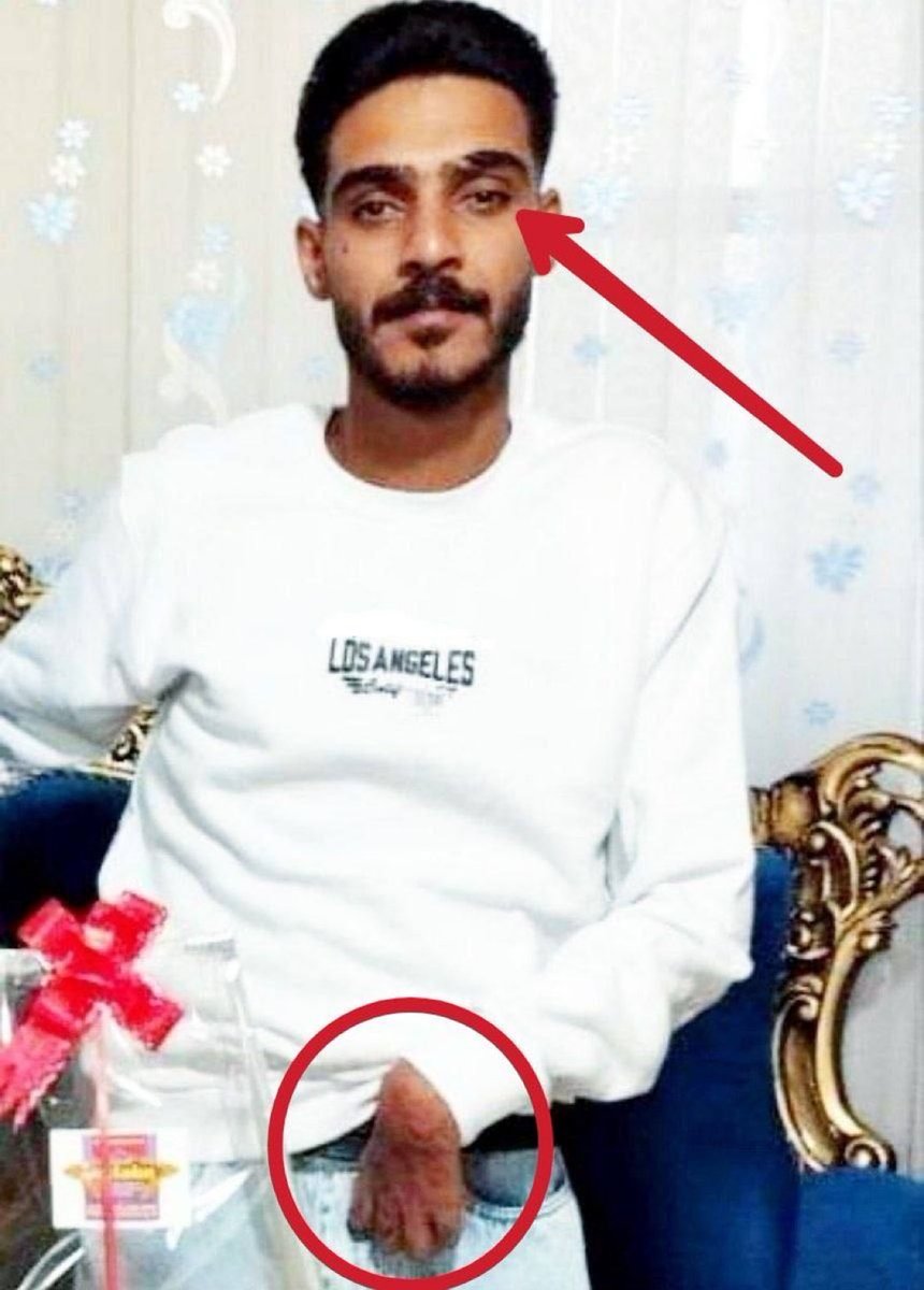 RealFerche's tweet photo. تو دین کثیف اسلام حتی معلولین را هم اعدام می‌کنند
 
بر دینتون 
بر قرآنتون
ریدم

#ریدم_تو_اسلام https://t.co/CNsF1jzGaI