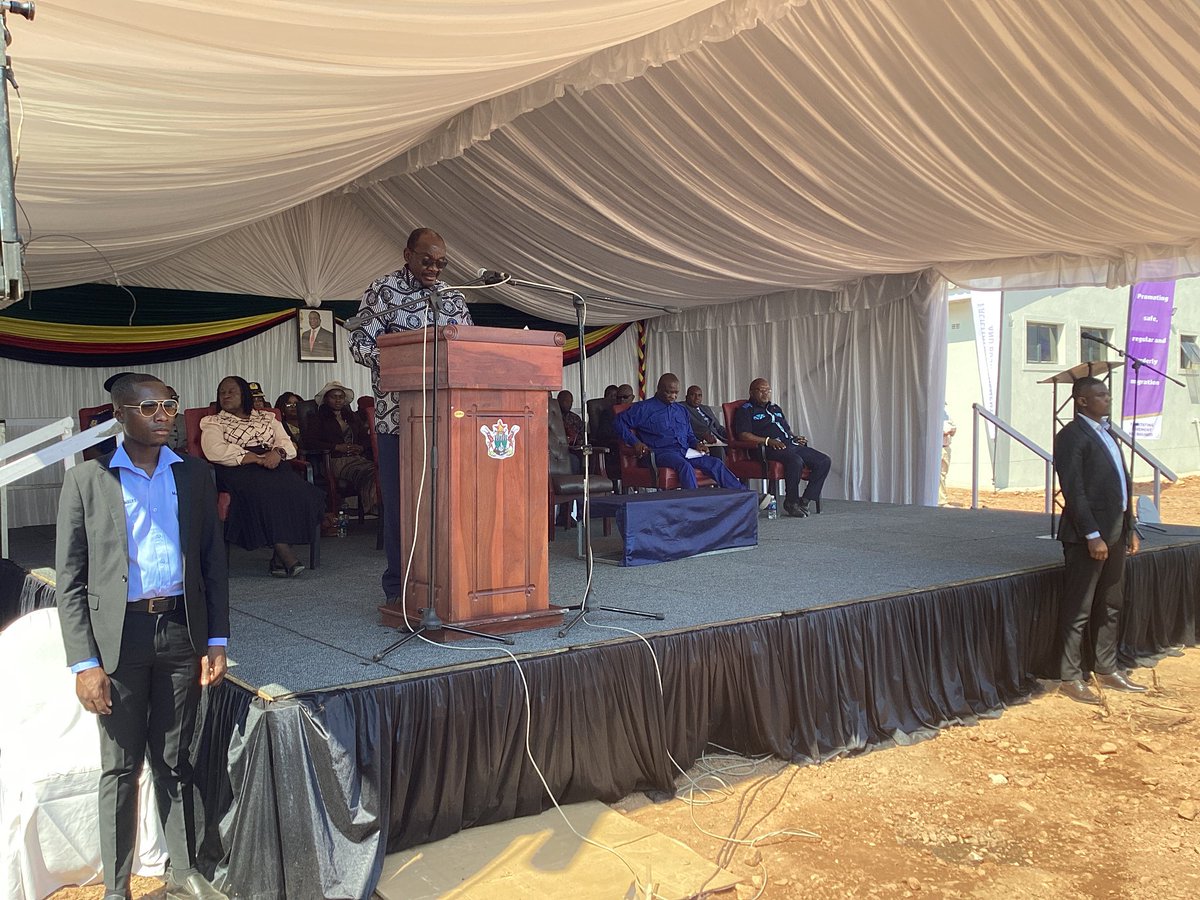 Moha_Zim's tweet photo. The Hon Vice President, Col(Rtd) Dr K.C.D. Mohadi officially commissioned the new Kasambabezi Border Post in Binga.The development is being done under the transformative Binga  Development intiative , a brainchild of His Excellency, the President,Cde Dr.E.D.Mnangagwa. https://t.co/tcnN1QlojI