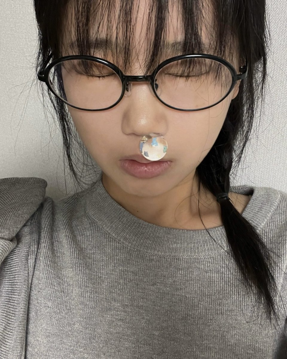 saraobject's tweet photo. 콧물방울ㅎㅡㅎ https://t.co/cSQrEHNHNS