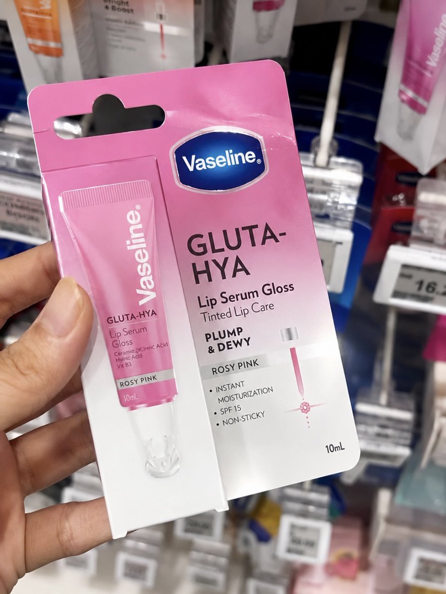 lereeng's tweet photo. THANKS bgttt yg udah racunin lip serum ini 😭

ga expect lipbikin bibir keliatan lebih🥲 plump. bibir yang lg kering jadi keliatan lebih smooth, ditambah hasil akhirnya pinkish dewy look… CANTIKK BETULL https://t.co/UPOvvU0kFM
