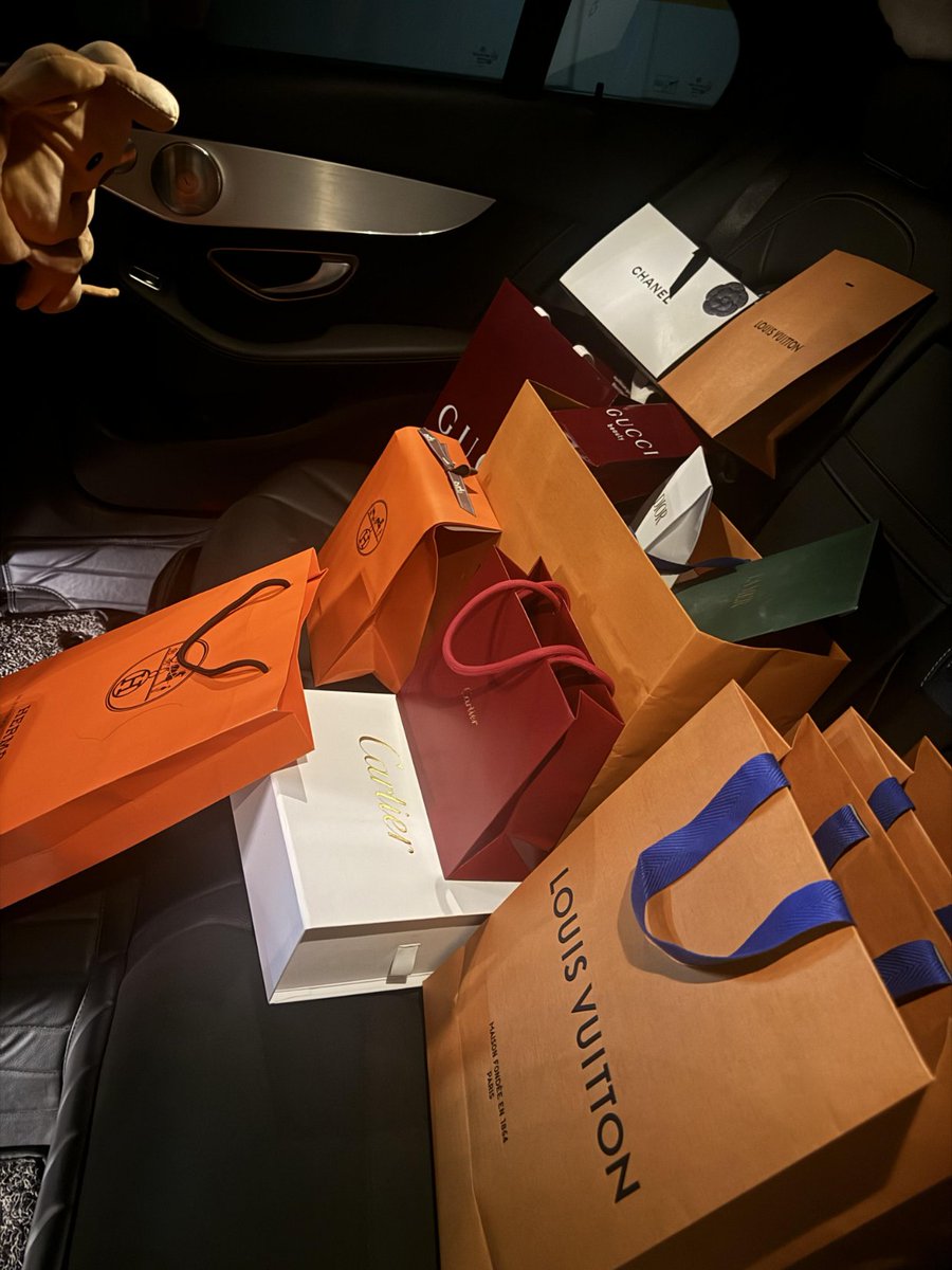 Ethereaimist's tweet photo. I’ve been shopping all day and the trunk’s almost full with my purchases. It’s like once you buy one thing, you end up wanting another, and before I knew it I’d bought loads of stuff https://t.co/mzXJvLzDHu