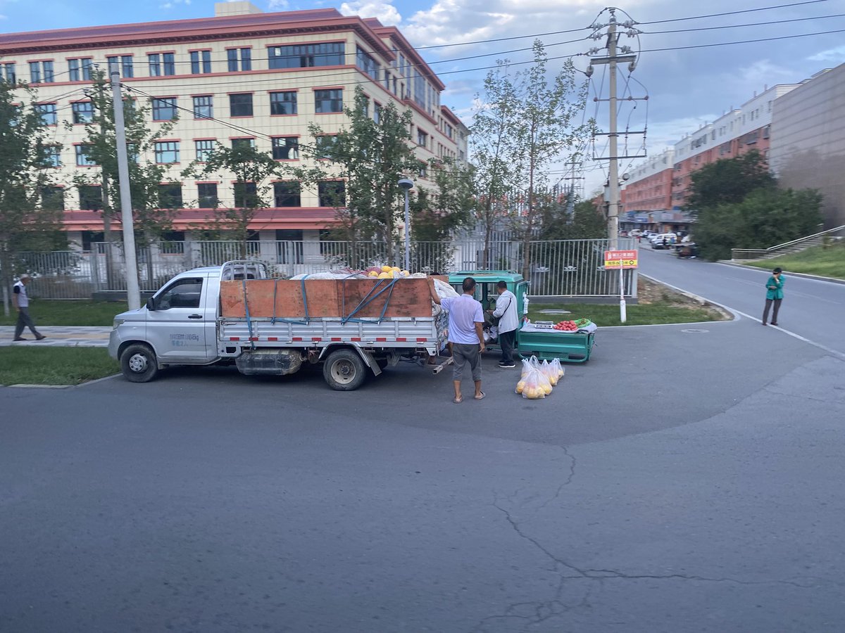 yef312405's tweet photo. 新疆奎屯街景 https://t.co/XJJ0PhcW0l