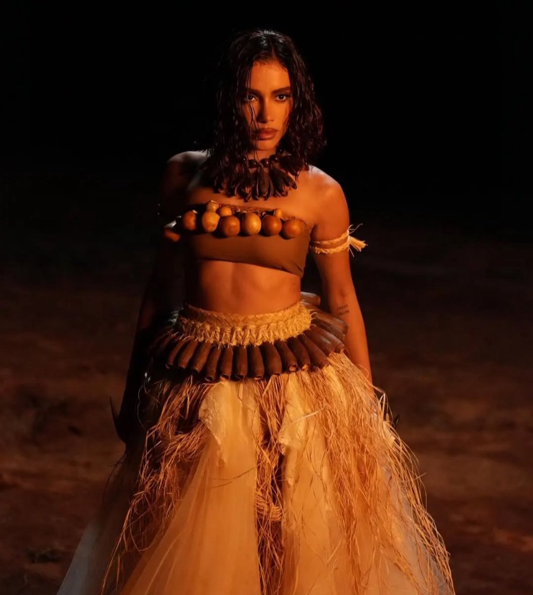 AcessoAnittaR's tweet photo. 🚨 MEU DEUS! O álbum "EQUILÍBRIVM", de Anitta, foi indicada na categoria "Álbum do Ano" no Prêmios Juventud. https://t.co/nS2lAvzL6e