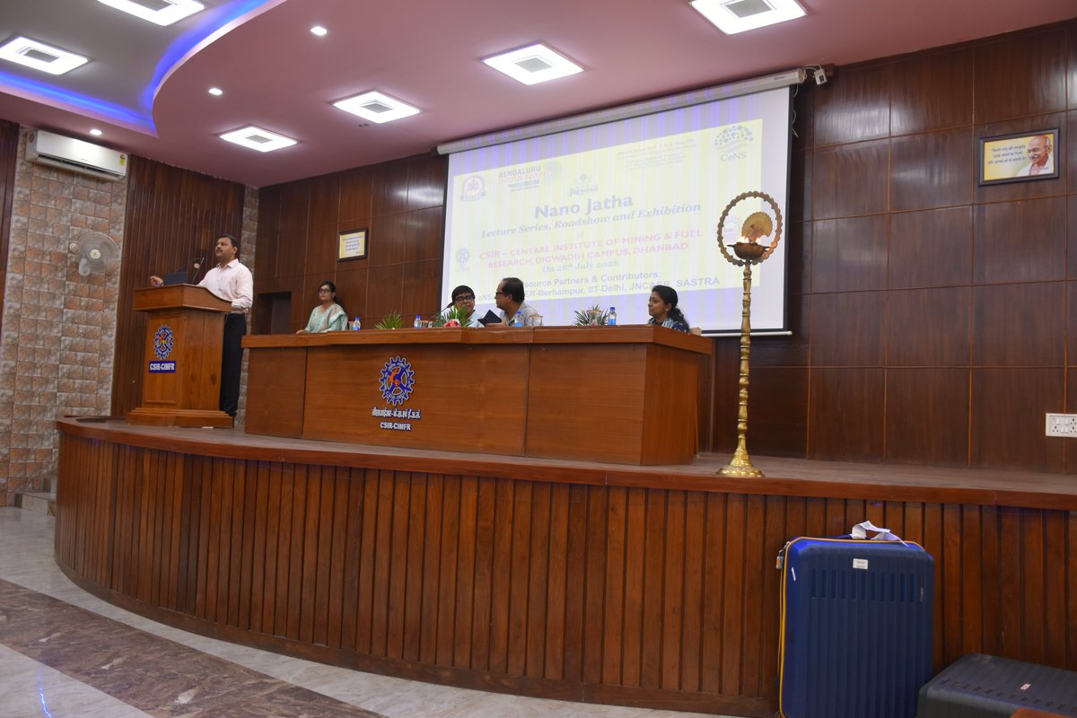 CIMFR_CSIR's tweet photo. CSIR-CIMFR organized the Nano Jatha – Lecture Series, Roadshow & Exhibition under #CSIRJigyasa as part of #IndiaNano2026.
Hands on demonstrations
145 students & 03 teachers participated.
#CSIRCIMFR #NanoJatha #ScienceOutreach https://t.co/72YktIgyQy