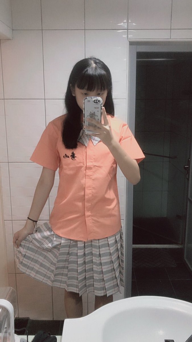 Shi_zu_pi's tweet photo. ⭐️New uniform 😋
#highschool https://t.co/Aptsabjqdf