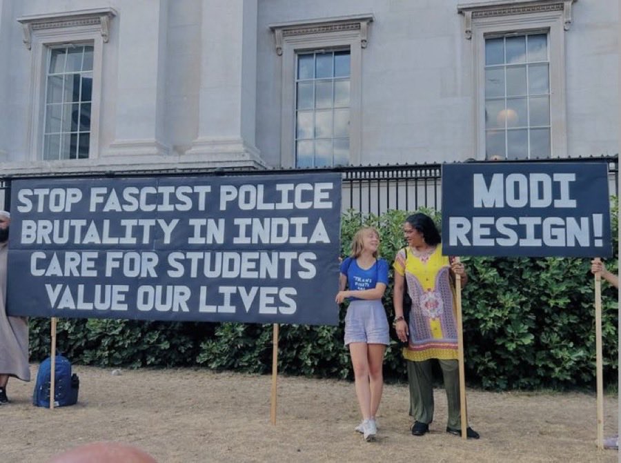 SubodhRanjanIND's tweet photo. “How dare you?"
#GretaThunberg
#IndianStudentProtest
#StudentMovement
#India
#NaMO
#IndiaWithModi
#WeLoveModi https://t.co/Hwu7Q1glvZ
