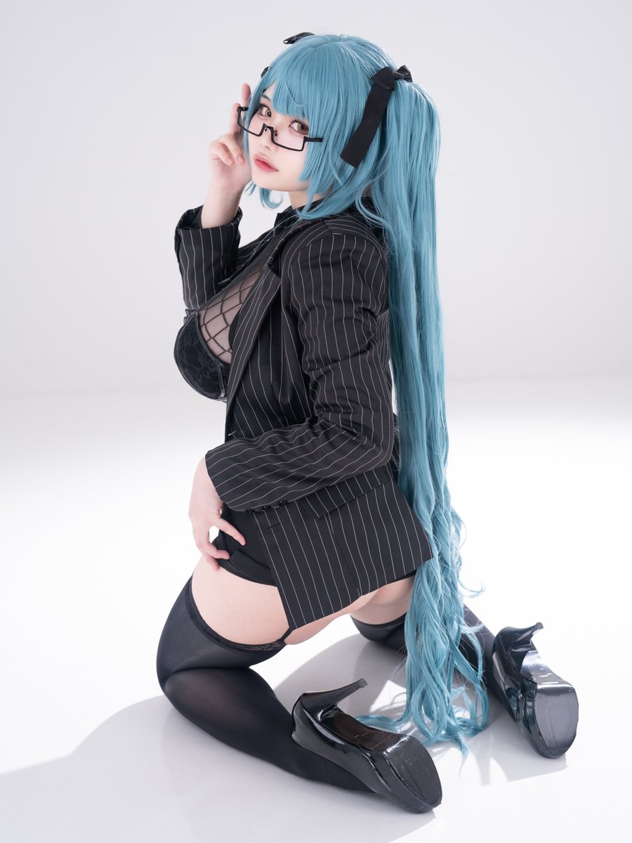 riariaria_cos's tweet photo. 皆さん、着席してください📖 https://t.co/CCzmkJDNBK