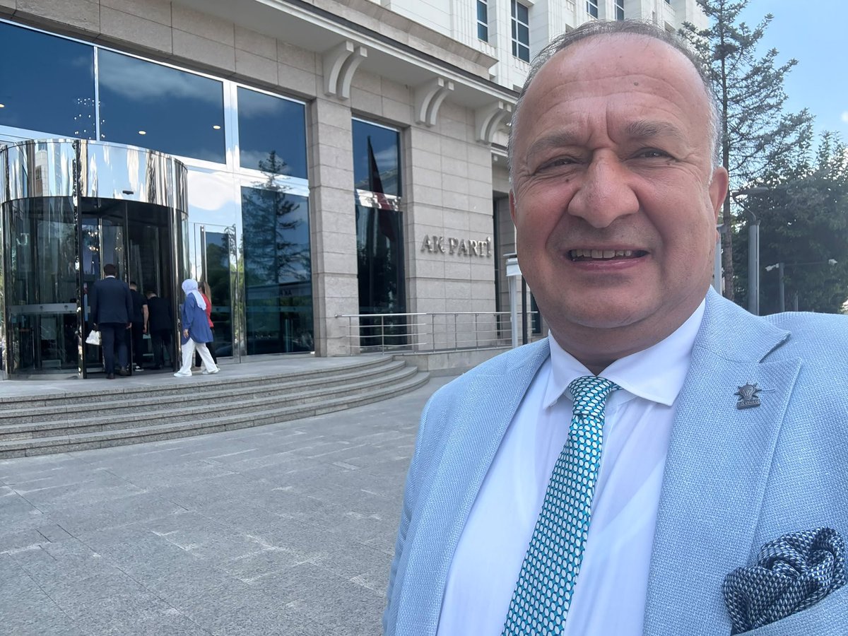 mehmetumur_'s tweet photo. Genel Merkez İnsan Hakları Başkanlığı biriminde, dostlarla bir aradayız...

📍Ankara | AK Parti Genel Merkezi https://t.co/pAnbQJEzMk